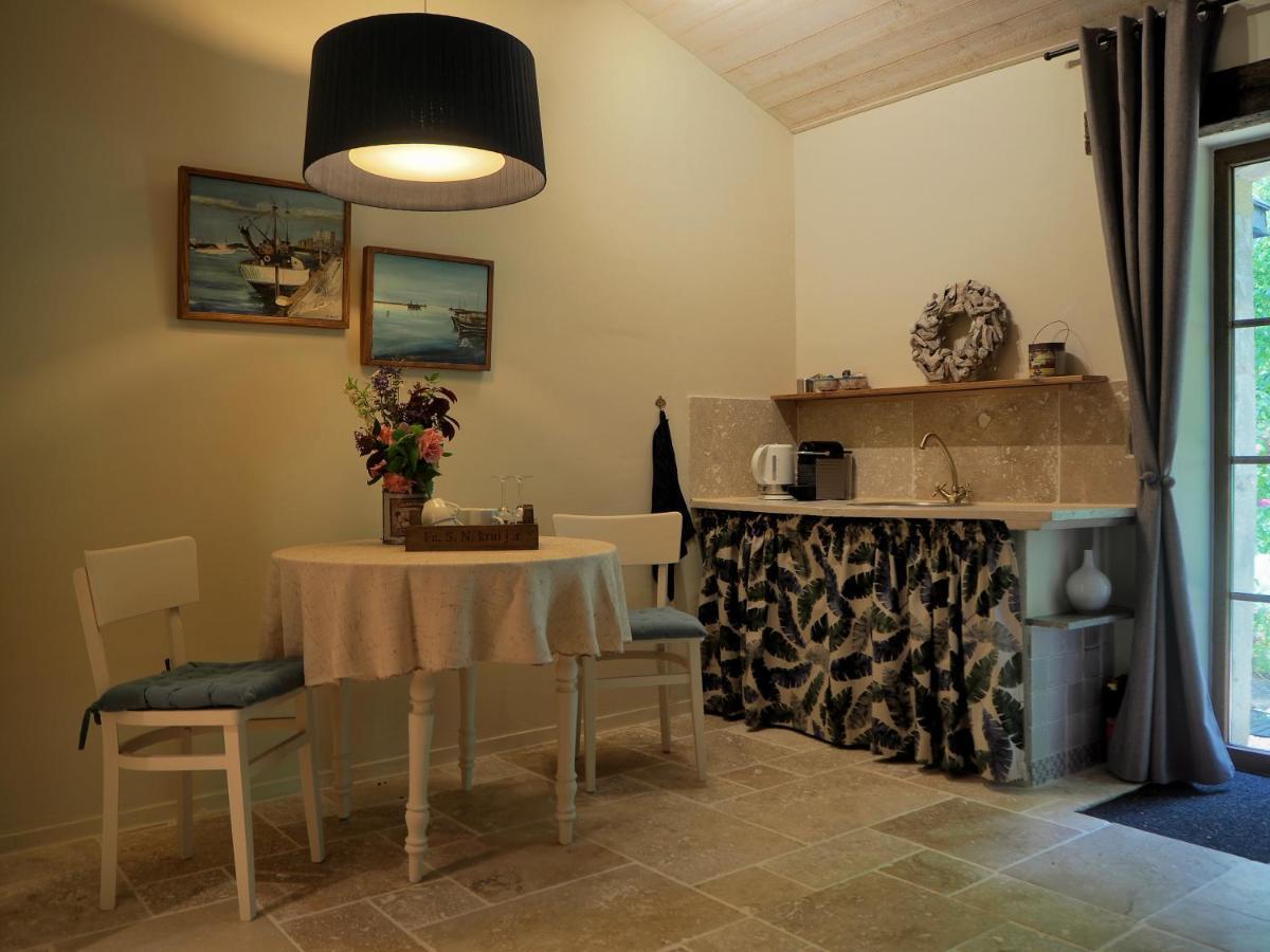 La Bastide Portoly B&B "Pruneaux" Penne-dʼAgenais エクステリア 写真