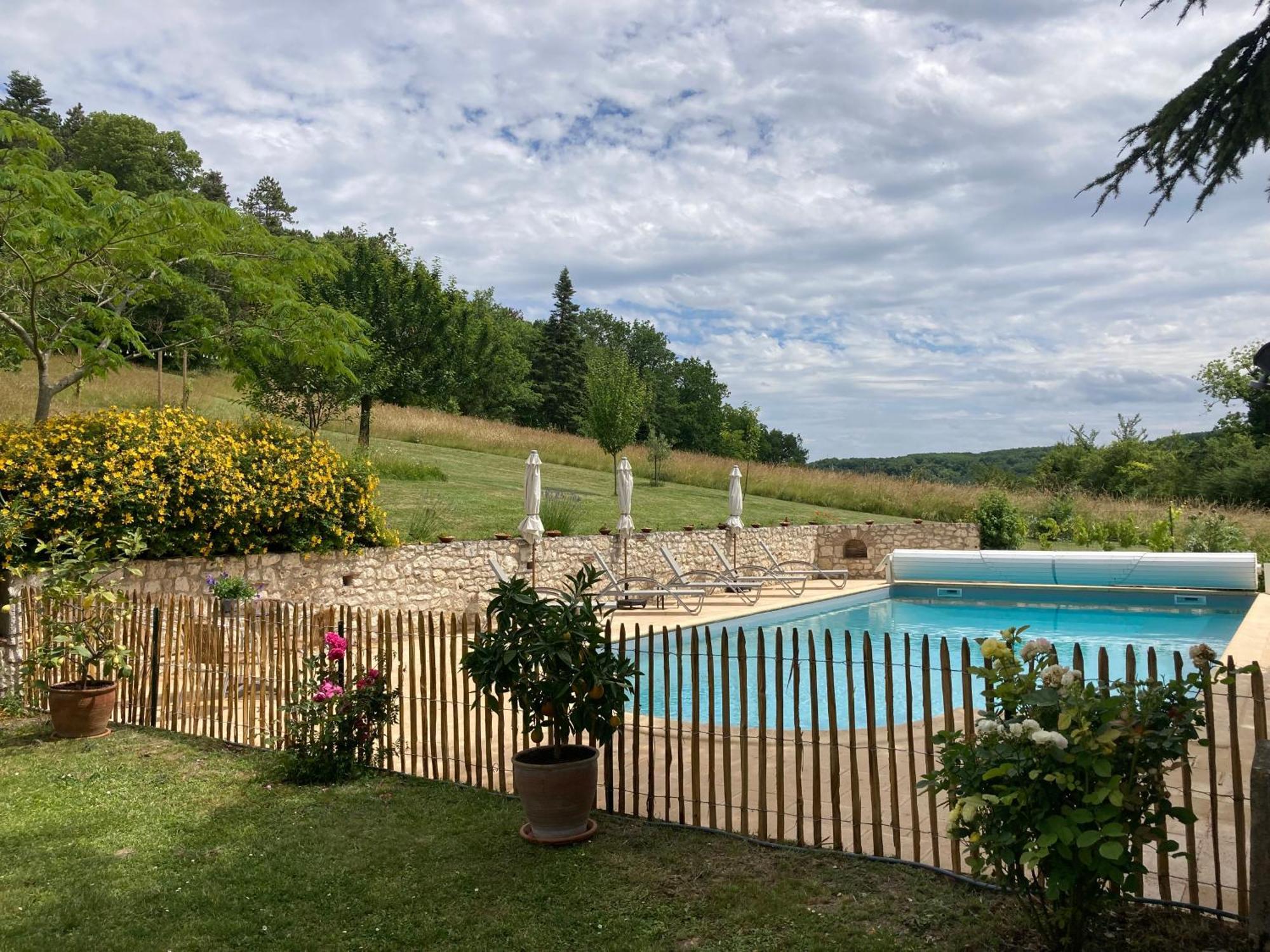 La Bastide Portoly B&B "Pruneaux" Penne-dʼAgenais エクステリア 写真